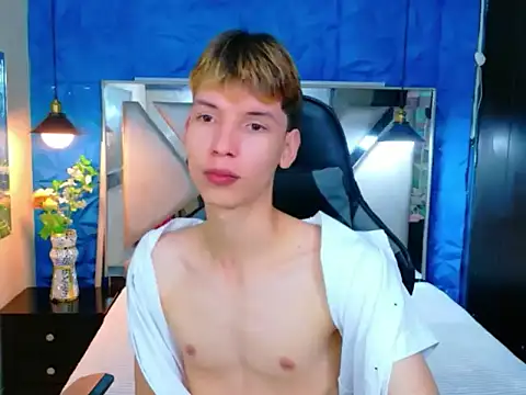 Snapshot of Liam_Green1 chatting on 28, 2, 2026 Liam Green1 online show from 28, 2, 2026