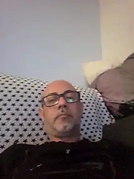 Snapshot of pareja47 chatting on 27, 4, 2026 pareja47 online show from 27, 4, 2026