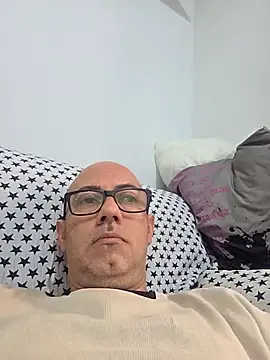 Snapshot of pareja47 chatting on 5, 5, 2026 pareja47 online show from 5, 5, 2026