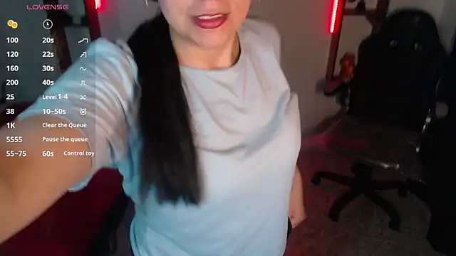 Snapshot of QueenRose94 chatting on 24, 3, 2026 QueenRose94 online show from 24, 3, 2026