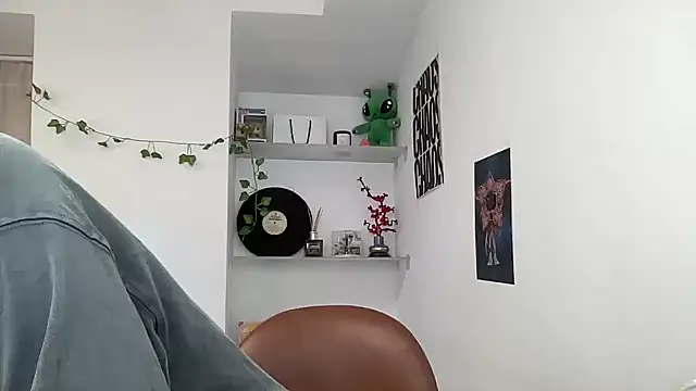 YourMilkyGuy online show from 1, 7, 2026