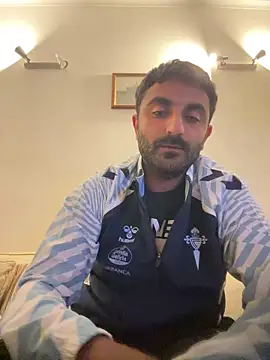 elia2711 online show from 9, 4, 2026