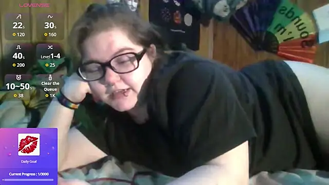 Snapshot of thatskarma chatting on 25, 4, 2026 thatskarma online show from 25, 4, 2026