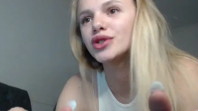 KeylaStar online show from 7, 4, 2026