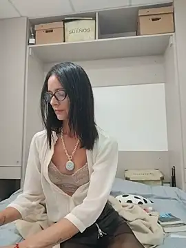 SophiaRemington online show from 9, 5, 2026