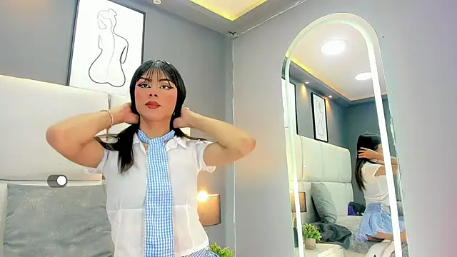 Snapshot of CuteMiaaa chatting on 8, 2, 2026 CuteMiaaa online show from 8, 2, 2026