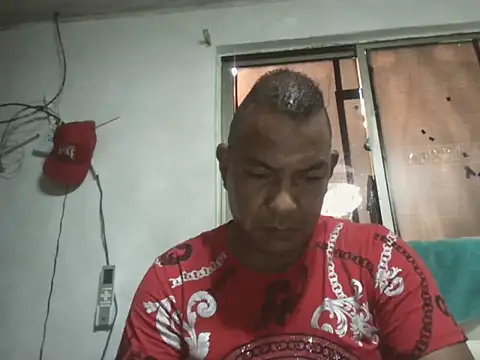 Snapshot of Quillero18 chatting on 20, 5, 2026 Quillero18 online show from 20, 5, 2026