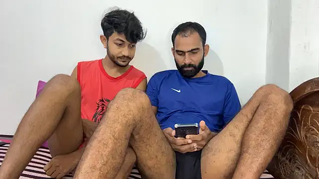 Snapshot of DesiDaddyandSon chatting on 14, 5, 2026 DesiDaddyandSon online show from 14, 5, 2026