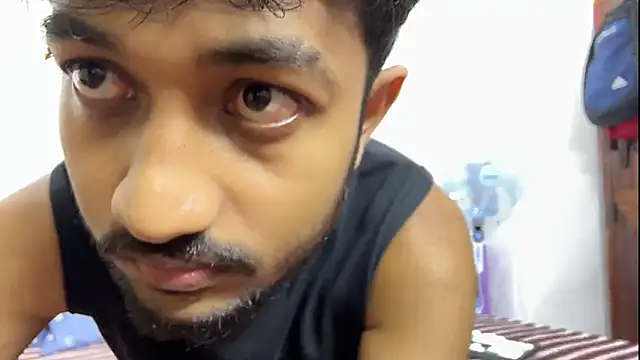 Snapshot of DesiDaddyandSon chatting on 18, 6, 2026 DesiDaddyandSon online show from 18, 6, 2026