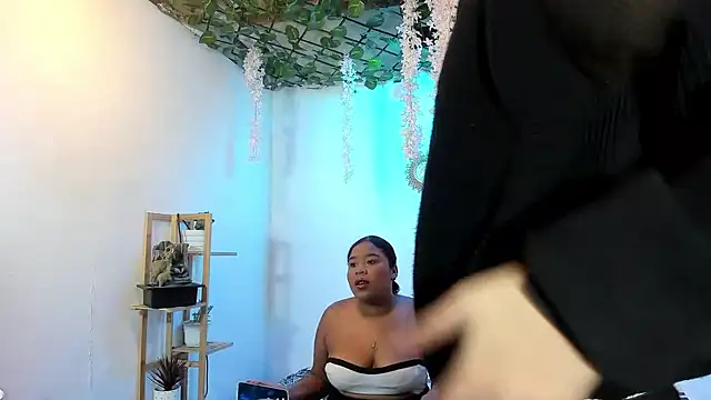 Snapshot of Lizeth_hot2002 chatting on 25, 2, 2026 Lizeth hot2002 online show from 25, 2, 2026