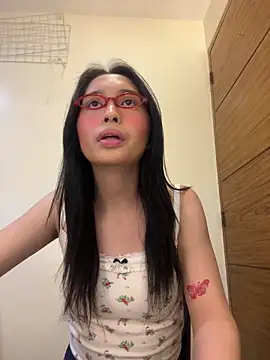 Snapshot of goddess_athena69 chatting on 21, 4, 2026 goddess athena69 online show from 21, 4, 2026