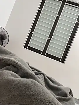 huyenzz online show from 20, 2, 2026