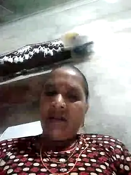Snapshot of Loomaraj chatting on 7, 6, 2026 Loomaraj online show from 7, 6, 2026