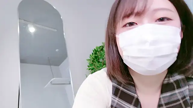 Saki chanF online show from 18, 3, 2026