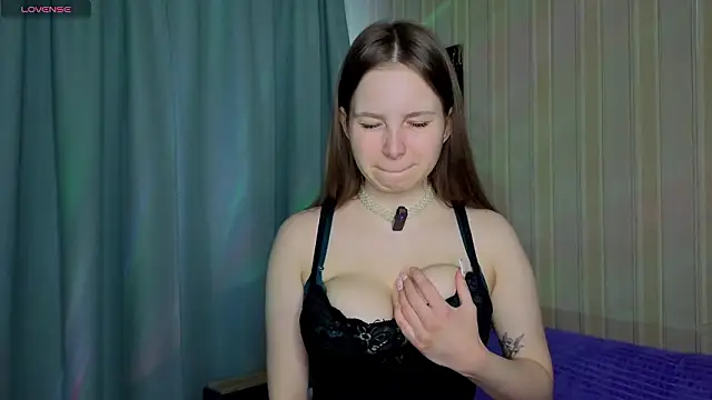 Eva  angel  online show from 29, 3, 2026