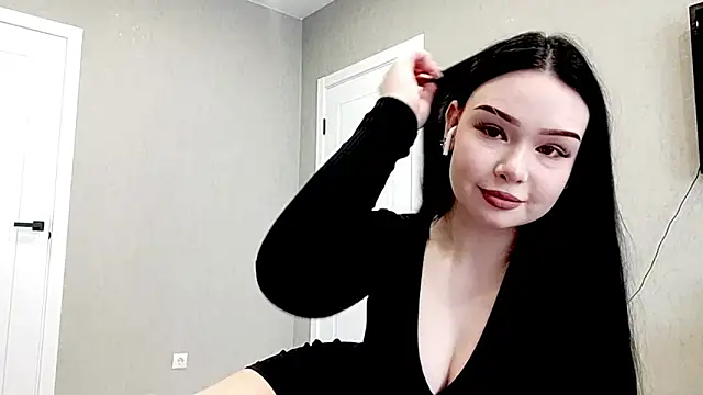 MiaAsterr online show from 28, 2, 2026