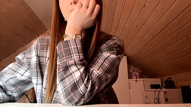 Snapshot of TessSamul chatting on 24, 3, 2026 TessSamul online show from 24, 3, 2026