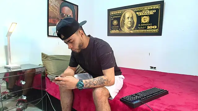 Xanderstone00 online show from 10, 4, 2026