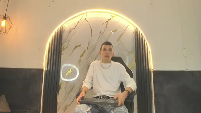 Snapshot of Isaak_26 chatting on 15, 2, 2026 Isaak 26 online show from 15, 2, 2026