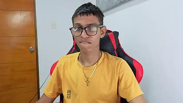 Niklausxxx online show from 25, 2, 2026