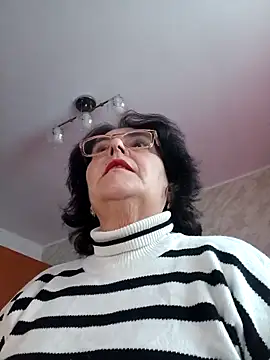 xMaryxAnne online show from 31, 3, 2026