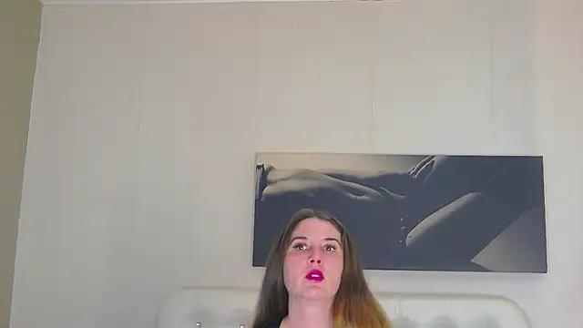 AzeliaHart online show from 10, 2, 2026