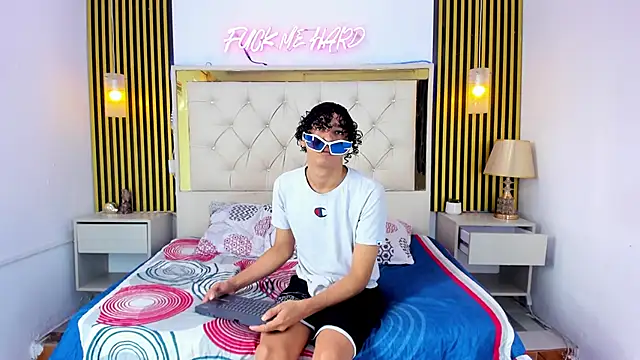 Adventurous Boys online show from 17, 4, 2026