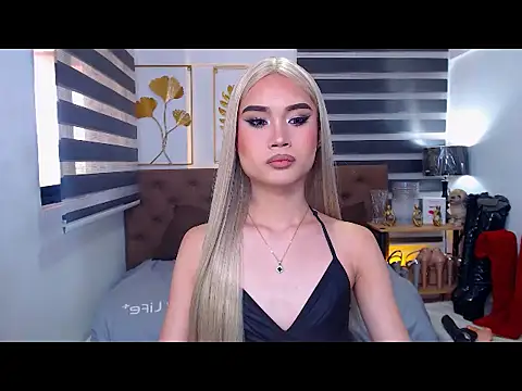 Snapshot of JuicyCockThea chatting on 8, 4, 2026 JuicyCockThea online show from 8, 4, 2026