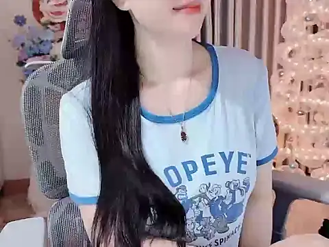 Snapshot of Agnelyn___ chatting on 7, 4, 2026 Agnelyn online show from 7, 4, 2026