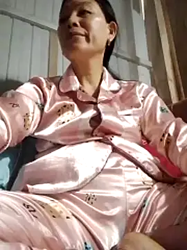 Kiss love2 online show from 8, 6, 2026