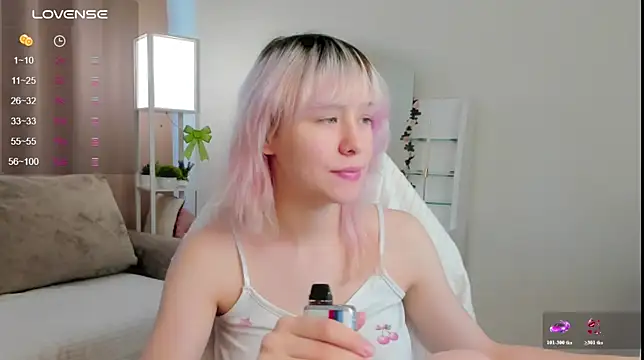 Snapshot of EmilyTrase chatting on 21, 6, 2026 EmilyTrase online show from 21, 6, 2026