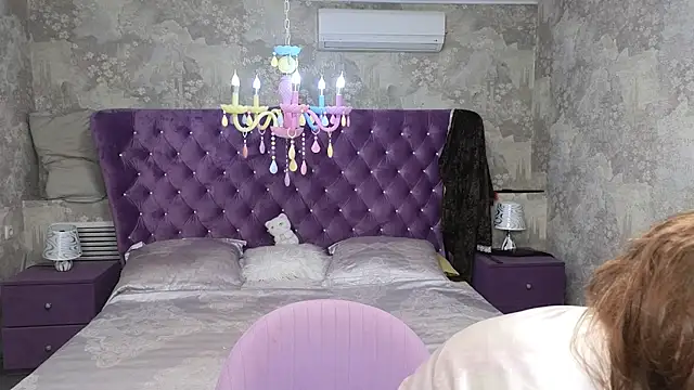 Anna Kenan online show from 24, 4, 2026