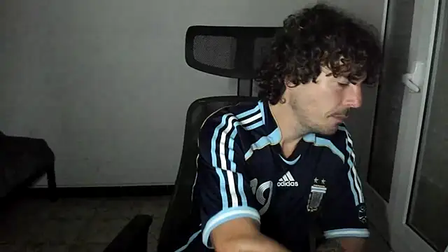 Snapshot of joaquin420_hot chatting on 18, 5, 2026 joaquin420 hot online show from 18, 5, 2026
