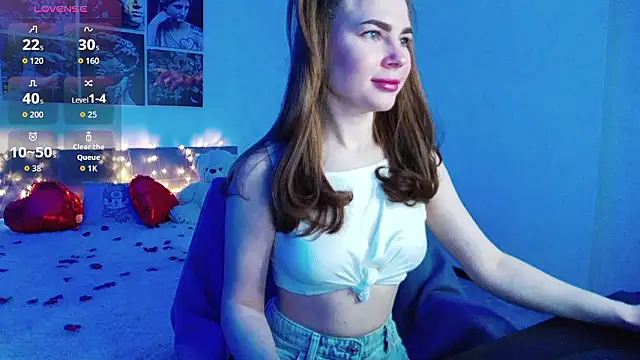 Snapshot of little__isabel chatting on 28, 2, 2026 little isabel online show from 28, 2, 2026