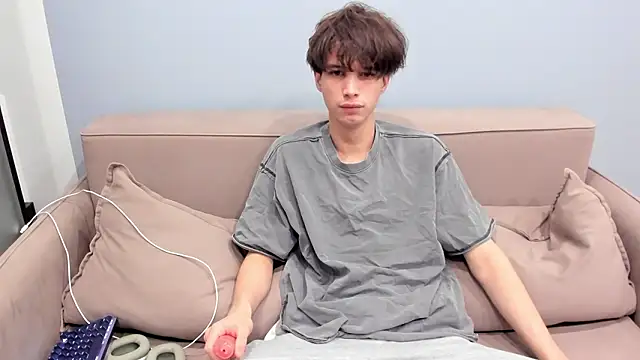 Snapshot of Ur_NextDoor_Boy chatting on 18, 2, 2026 Ur NextDoor Boy online show from 18, 2, 2026