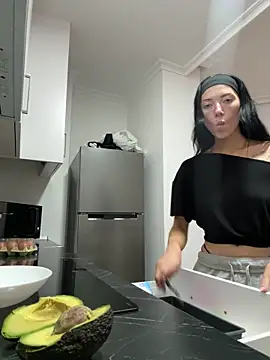 Snapshot of Karmenlovex chatting on 2, 3, 2026 Karmenlovex online show from 2, 3, 2026