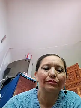 Alexamontiel  online show from 10, 4, 2026