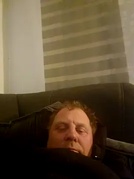 Snapshot of Demik71 chatting on 20, 2, 2026 Demik71 online show from 20, 2, 2026