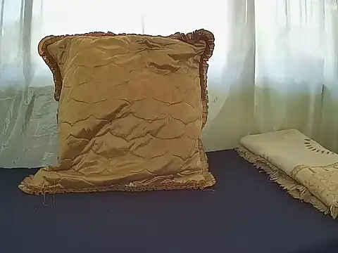 Tallgoddess online show from 10, 2, 2026