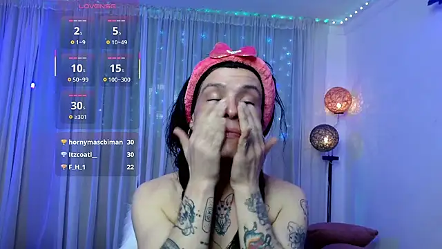 Snapshot of DanniHotBoy02 chatting on 30, 4, 2026 DanniHotBoy02 online show from 30, 4, 2026