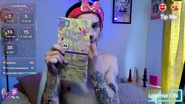 Snapshot of DanniHotBoy02 chatting on 17, 5, 2026 DanniHotBoy02 online show from 17, 5, 2026