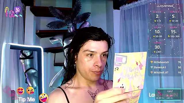 Snapshot of DanniHotBoy02 chatting on 23, 5, 2026 DanniHotBoy02 online show from 23, 5, 2026