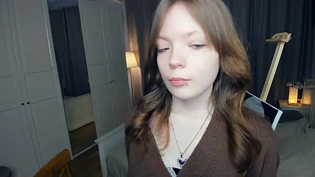 Snapshot of LavenderMitten chatting on 28, 2, 2026 LavenderMitten online show from 28, 2, 2026