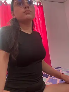 Ivy lexx online show from 13, 4, 2026