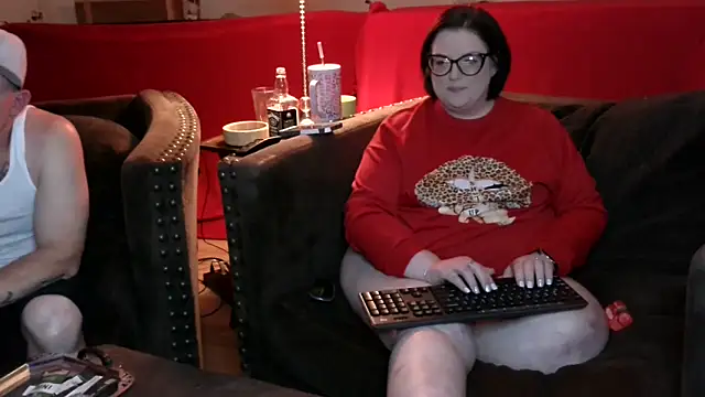 Snapshot of FreaksOffALeash3261 chatting on 21, 2, 2026 FreaksOffALeash3261 online show from 21, 2, 2026