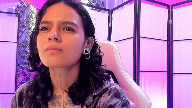 Snapshot of Julianne_7 chatting on 11, 2, 2026 Julianne 7 online show from 11, 2, 2026