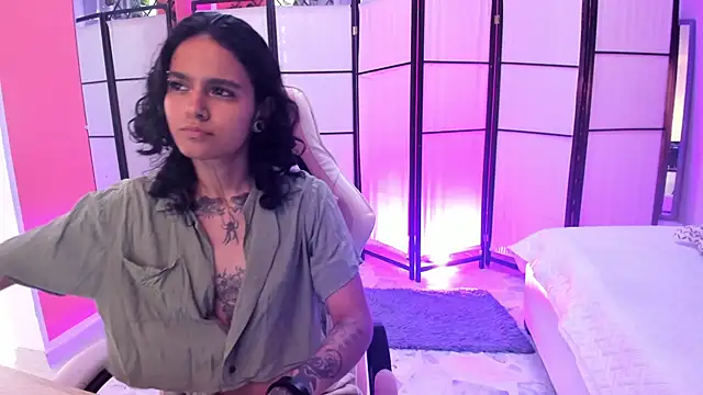 Snapshot of Julianne_7 chatting on 2, 3, 2026 Julianne 7 online show from 2, 3, 2026