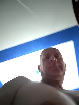 Snapshot of sk8brd_snwbrd_no_snitch chatting on 19, 2, 2026 sk8brd snwbrd no snitch online show from 19, 2, 2026