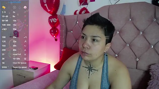 Snapshot of nat_evans8 chatting on 17, 6, 2026 nat evans8 online show from 17, 6, 2026