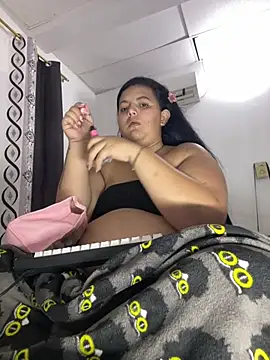 Isaval1007 online show from 11, 2, 2026